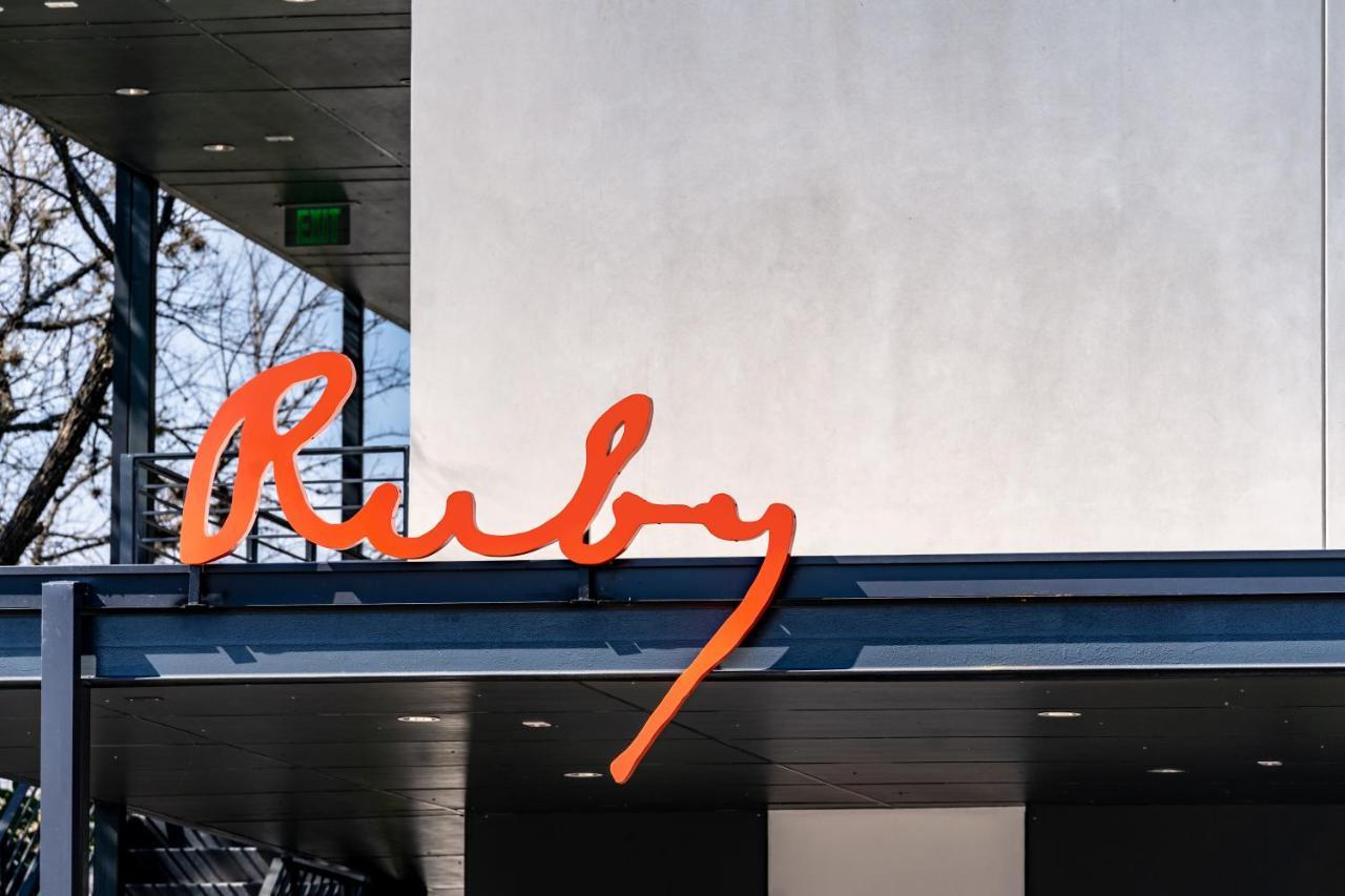 The Ruby Hotel ラウンドロック エクステリア 写真